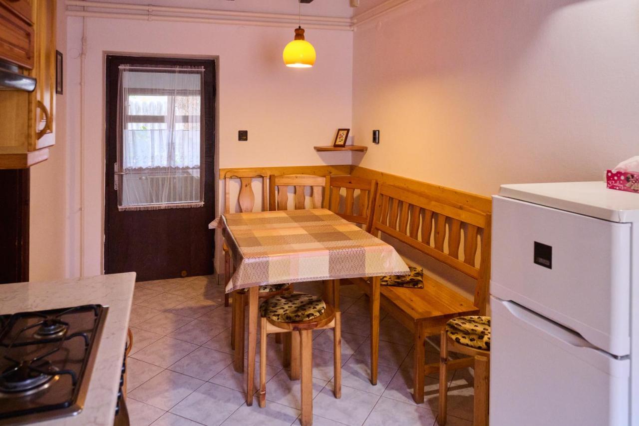 Koelcsey Vendeghaz Apartment ฮูดเมโซวาชาร์เฮย์ ภายนอก รูปภาพ
